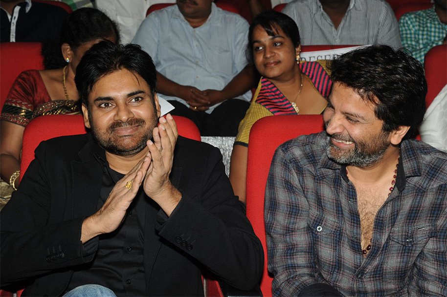 Attarintiki-Daredi-Thank-You-Meeting